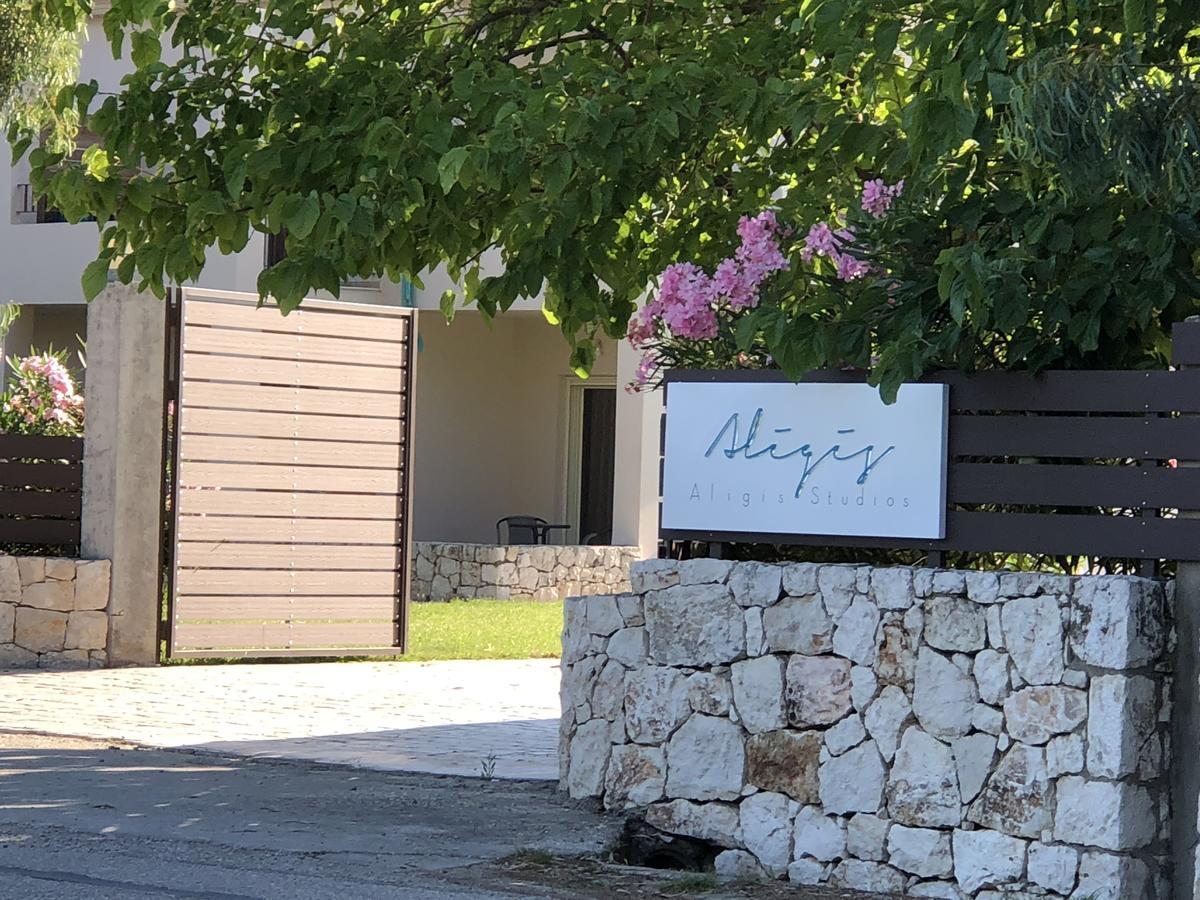 Aligis Studios Katelios Eksteriør billede